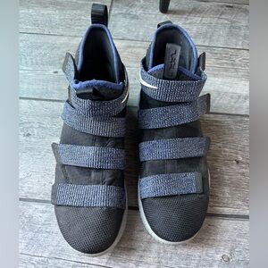 Nike- LeBron zoom soldier 11